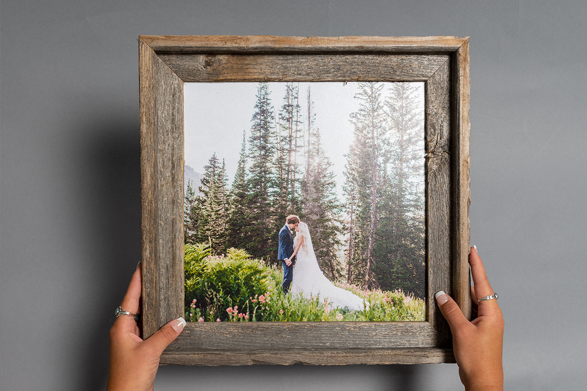 5 Ways to Ruin Your Wedding Photos - tips for the Bride