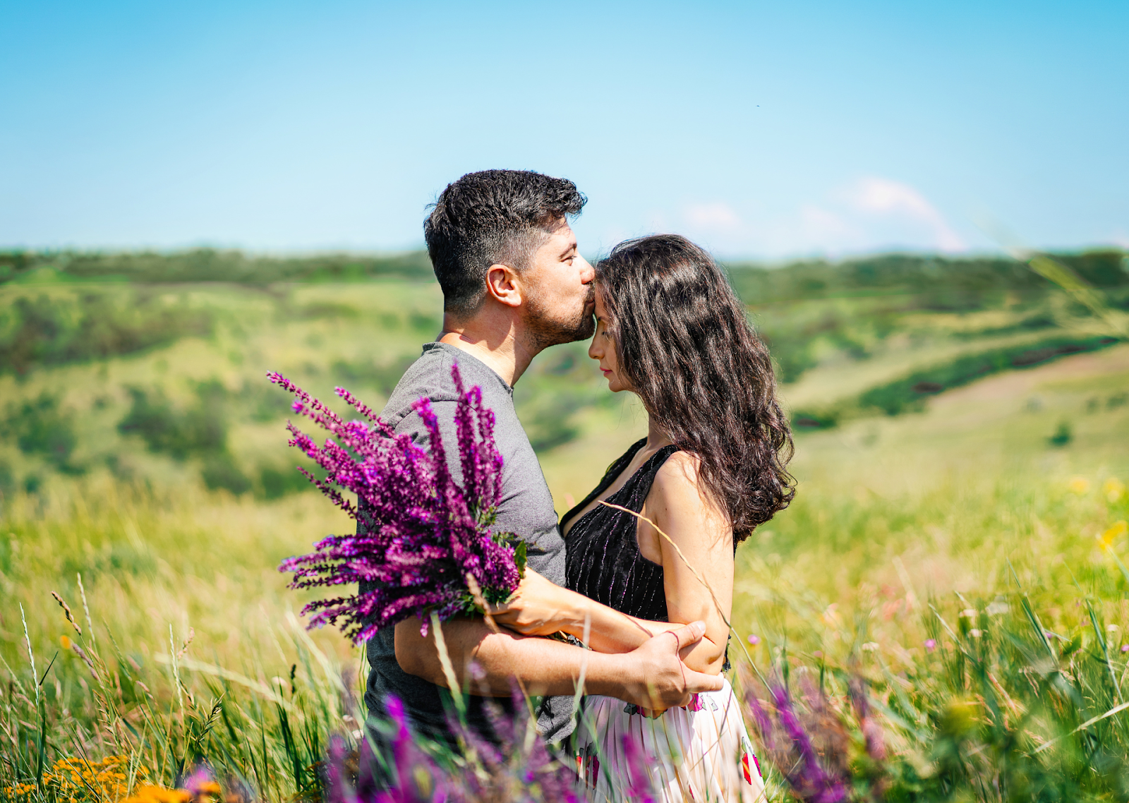 Engagement Picture Poses