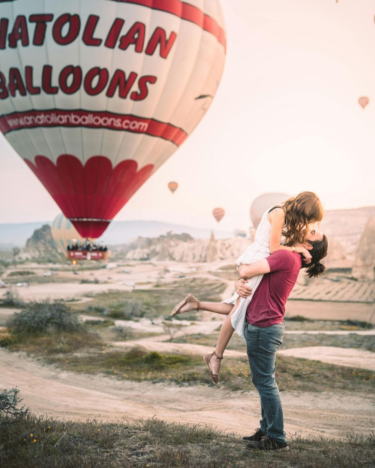 Engagement Picture Poses