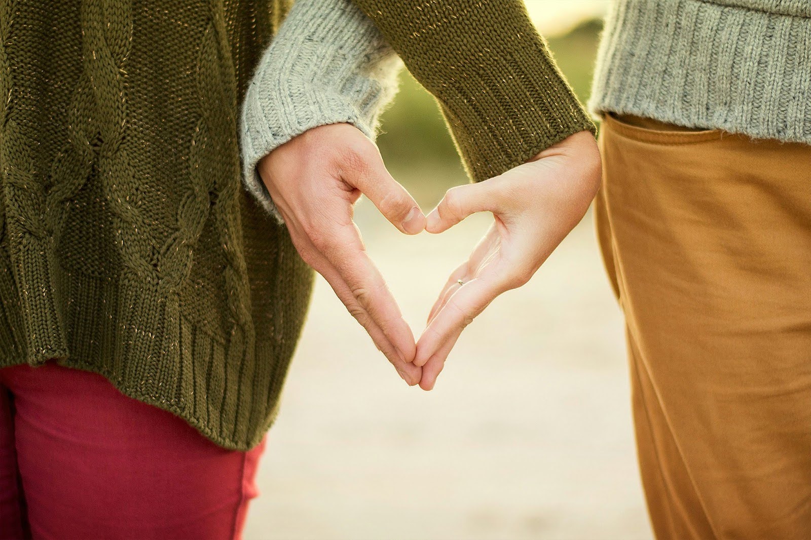 Engagement Picture Poses