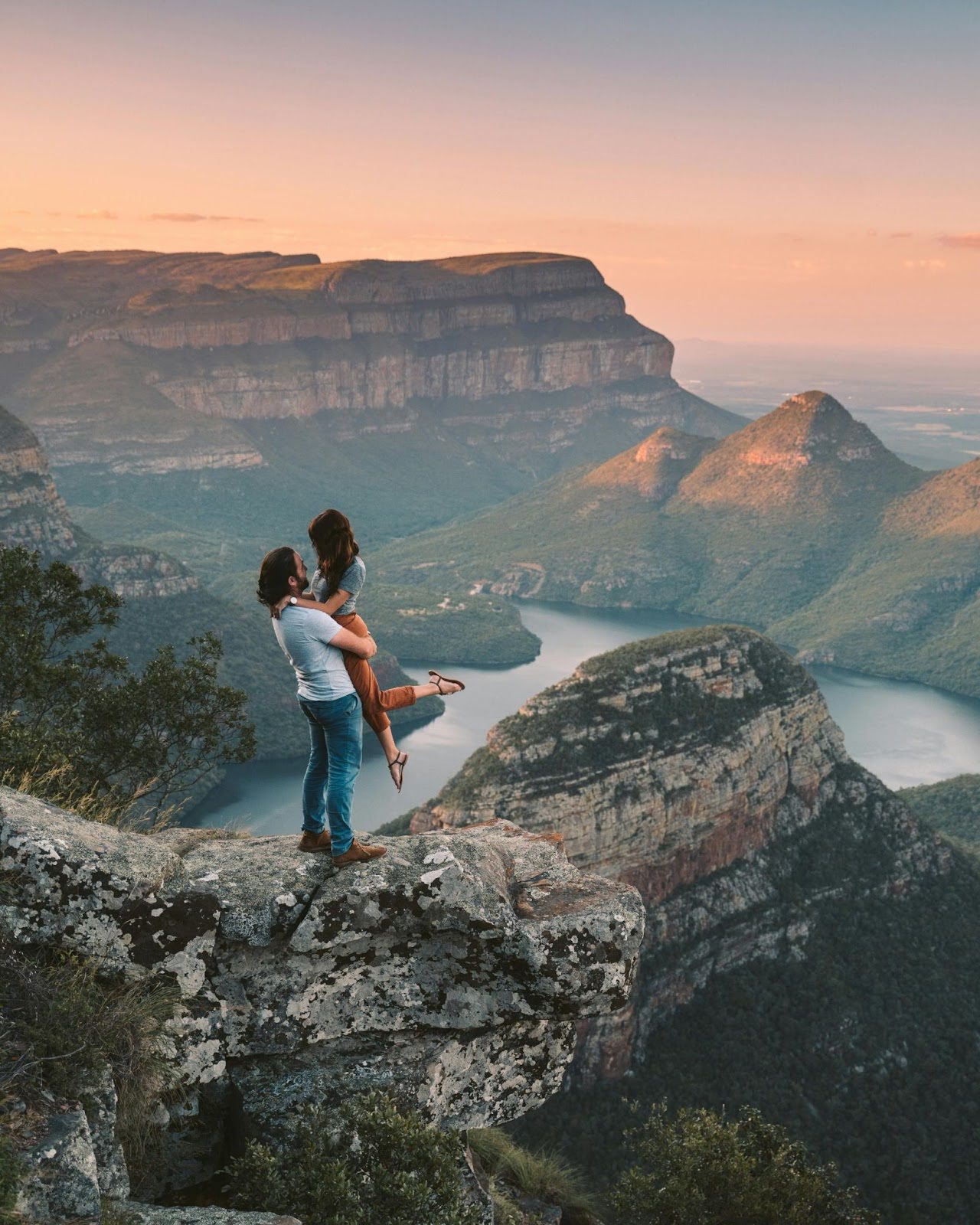 Engagement Picture Poses