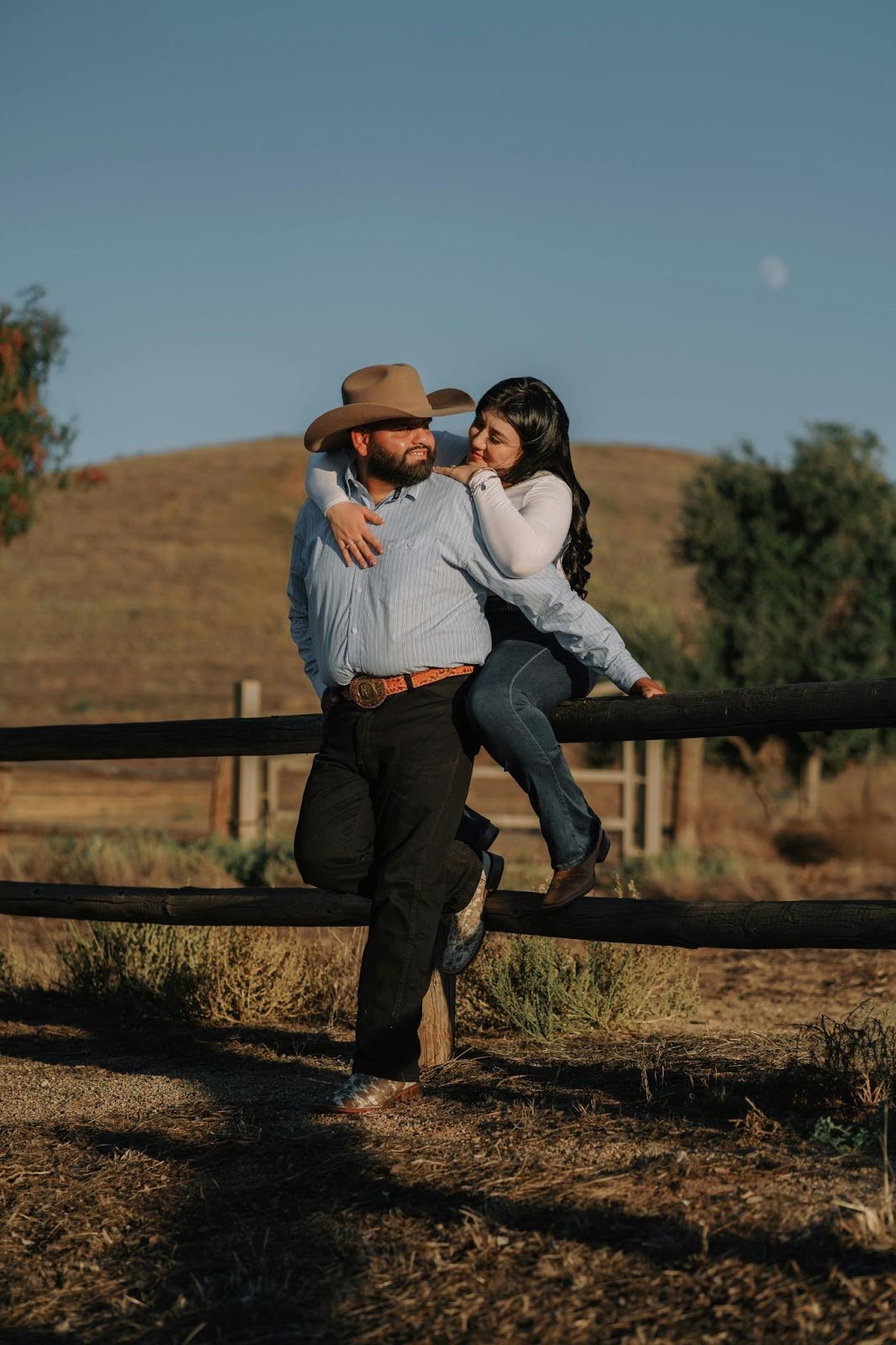 Engagement Picture Poses