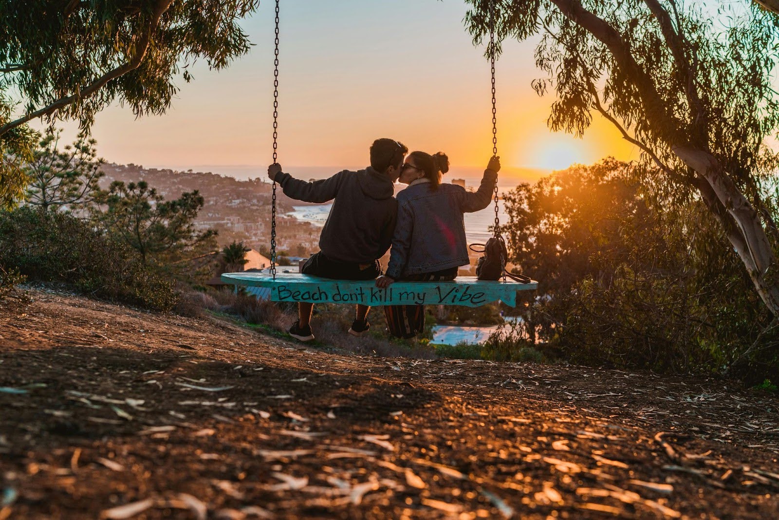 Engagement Picture Poses